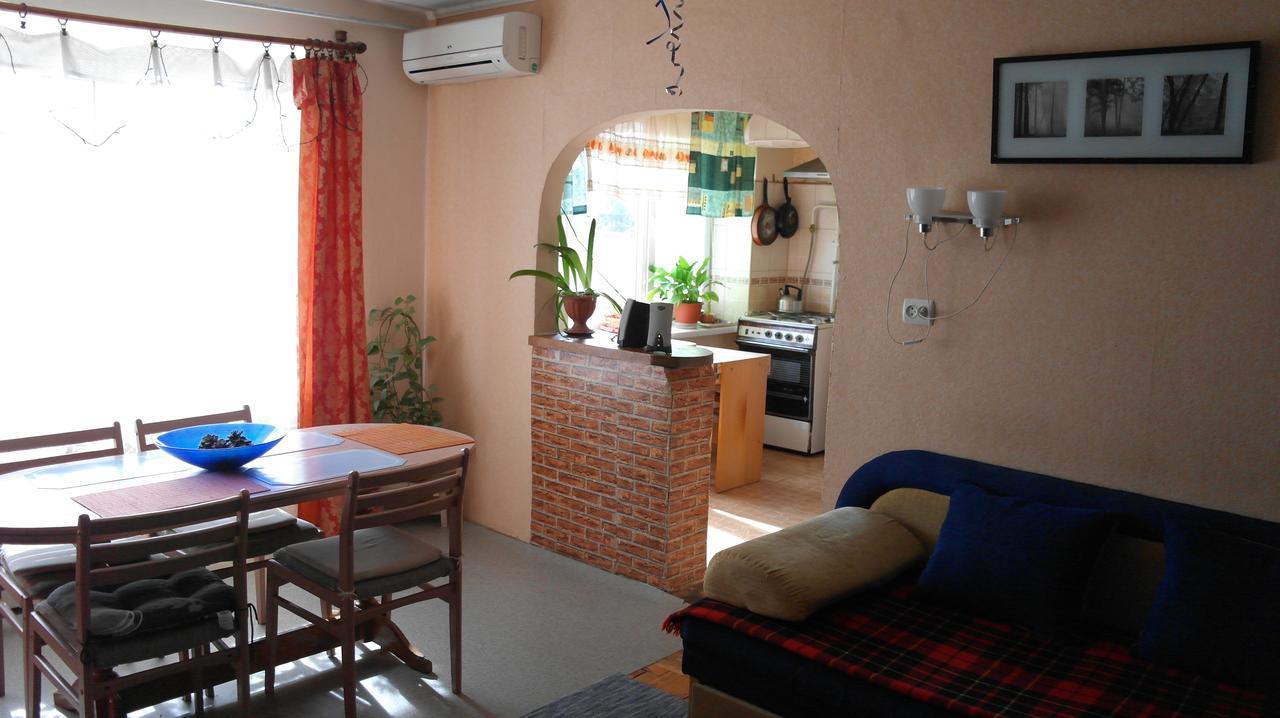 ברהובה Apartment On Korjatovich 6A מראה חיצוני תמונה